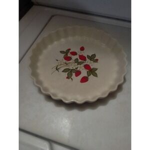 Discontinued‎ 10" Quinche By Sheffield Japan Strawberries & Cream Collection